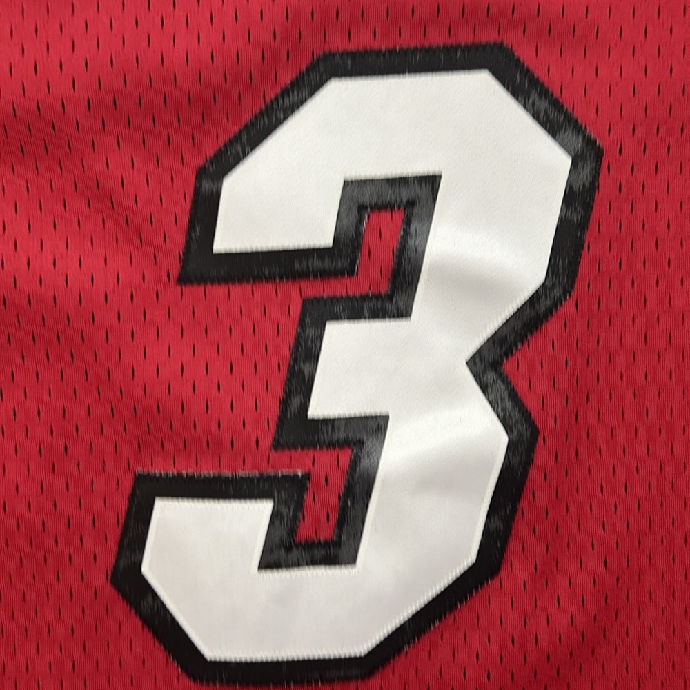 Miami Heat Wade Jersey - Picture 7 of 7